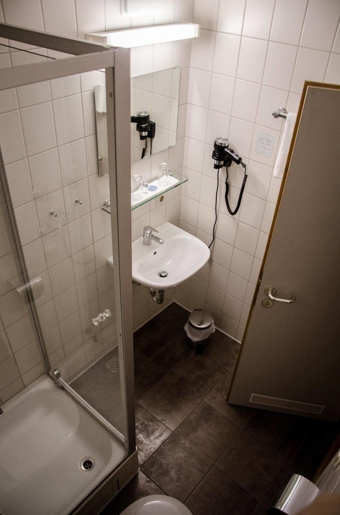 Hotel Blaue Traube 쇼네우 외부 사진